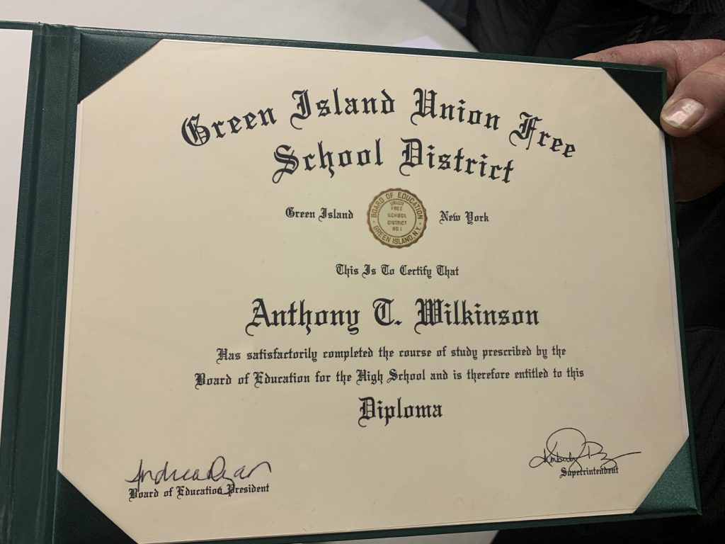 Example of honorary diploma given to veterans